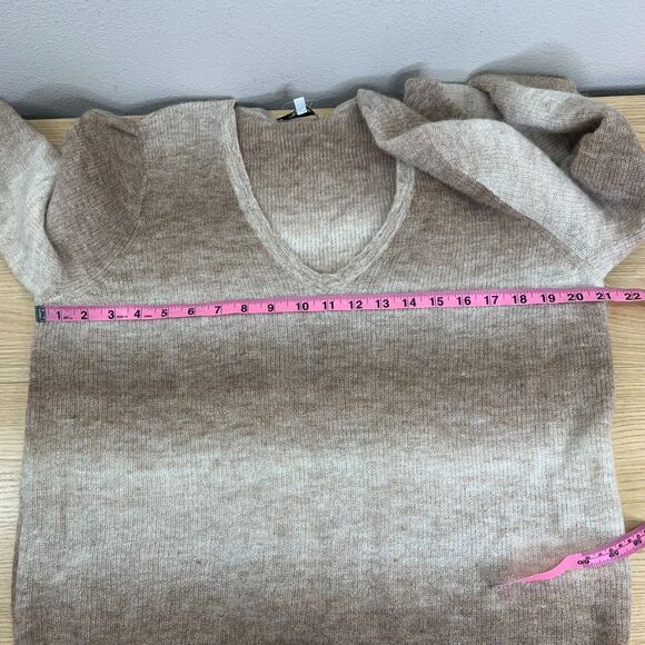 Madewell Alpaca Blend Sweater Women XL Deep V Neck Gradient Beige Quiet Luxury - Picture 8 of 8